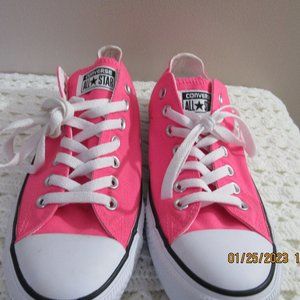 New Pink Converse All Star sneakers